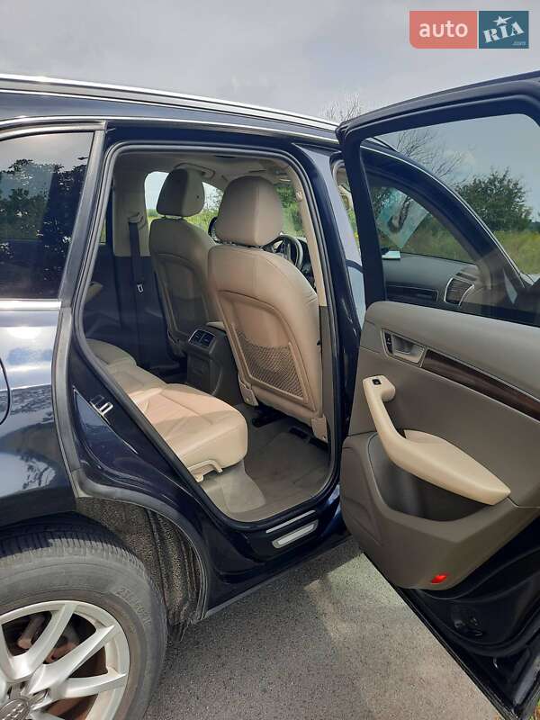 Внедорожник / Кроссовер Audi Q5 2011 в Львове