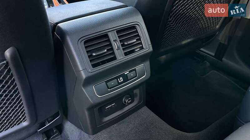 Внедорожник / Кроссовер Audi Q5 2020 в Львове