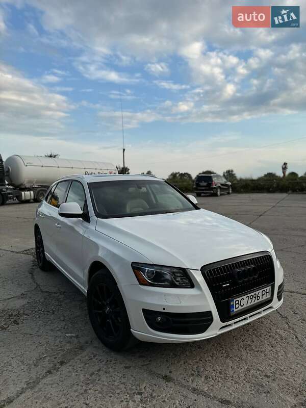 Внедорожник / Кроссовер Audi Q5 2011 в Городке