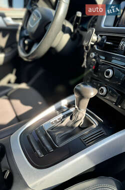 Внедорожник / Кроссовер Audi Q5 2015 в Черновцах