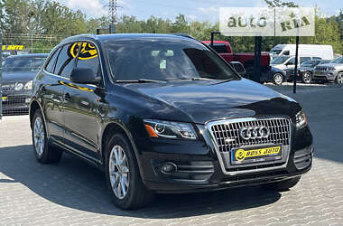 Позашляховик / Кросовер Audi Q5 2011 в Чернівцях