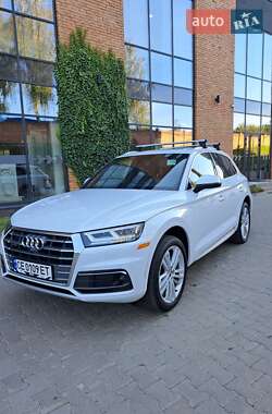 Внедорожник / Кроссовер Audi Q5 2020 в 