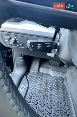 Внедорожник / Кроссовер Audi Q5 2020 в 