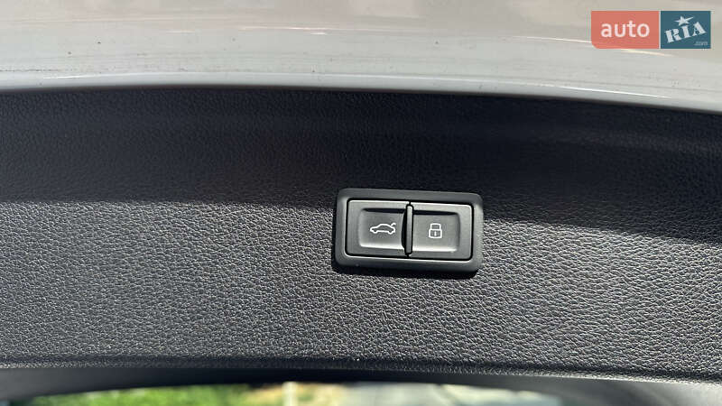 Внедорожник / Кроссовер Audi Q5 2020 в Одессе