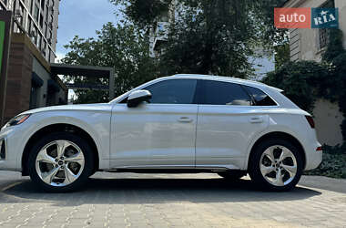 Внедорожник / Кроссовер Audi Q5 2020 в 