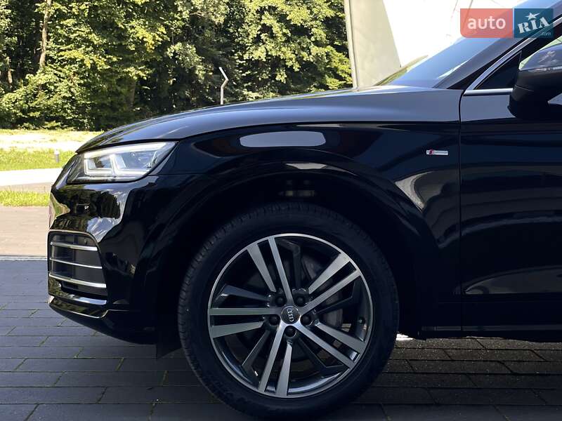 Внедорожник / Кроссовер Audi Q5 2020 в Львове