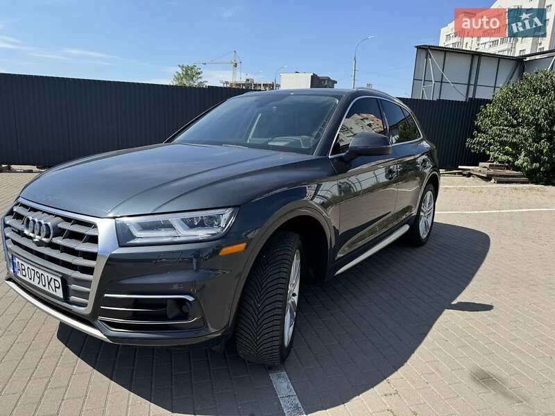 Внедорожник / Кроссовер Audi Q5 2017 в Виннице