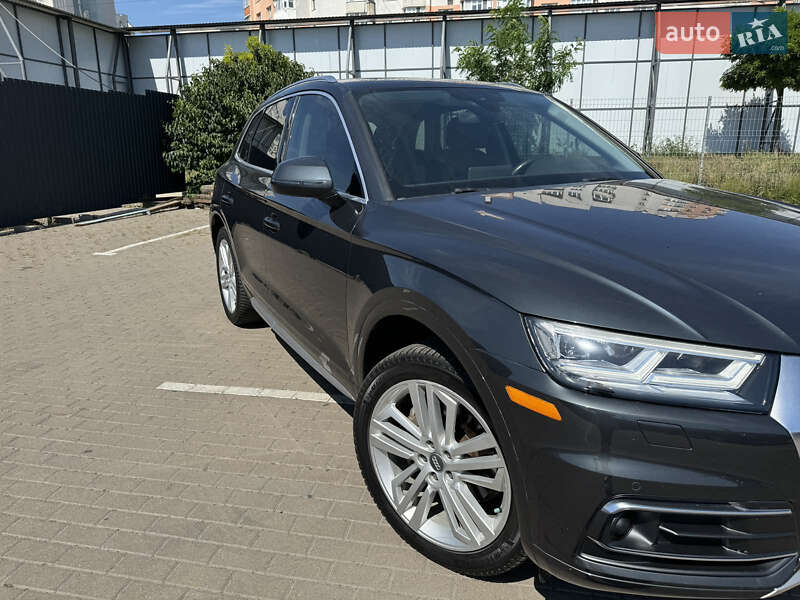 Внедорожник / Кроссовер Audi Q5 2017 в Виннице