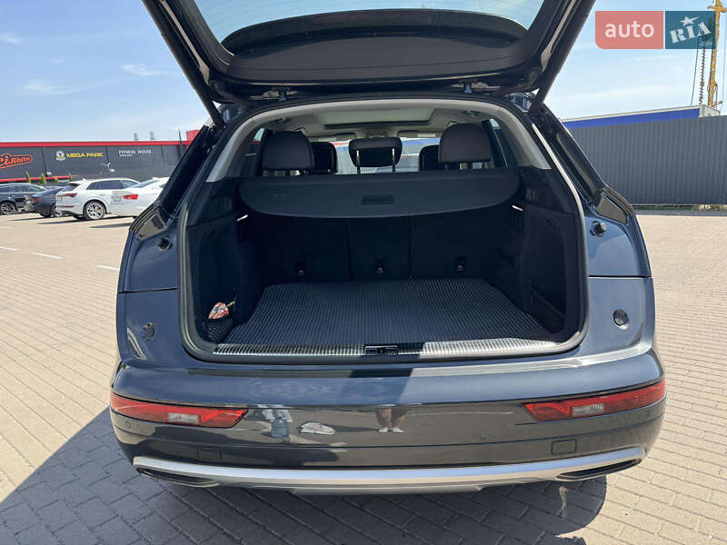 Внедорожник / Кроссовер Audi Q5 2017 в Виннице