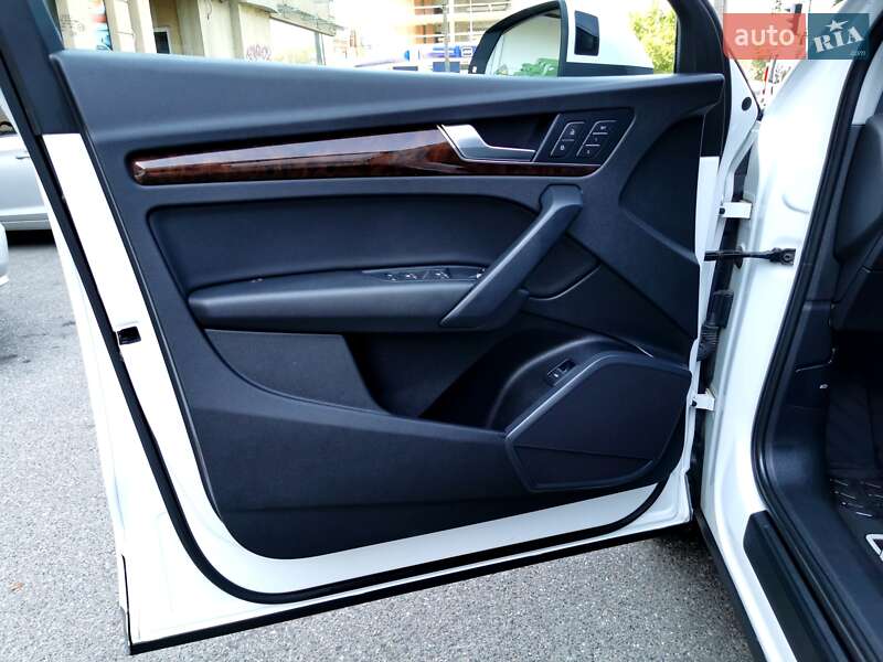 Внедорожник / Кроссовер Audi Q5 2020 в Киеве фото 16 Внедорожник / Кроссовер Audi Q5 2020 в Киеве