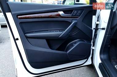 Внедорожник / Кроссовер Audi Q5 2020 в 
