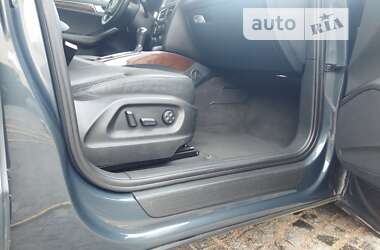 Внедорожник / Кроссовер Audi Q5 2011 в 