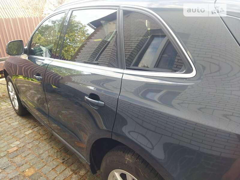 Внедорожник / Кроссовер Audi Q5 2011 в Житомире