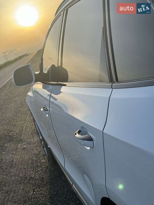 Внедорожник / Кроссовер Audi Q5 2014 в Александрие