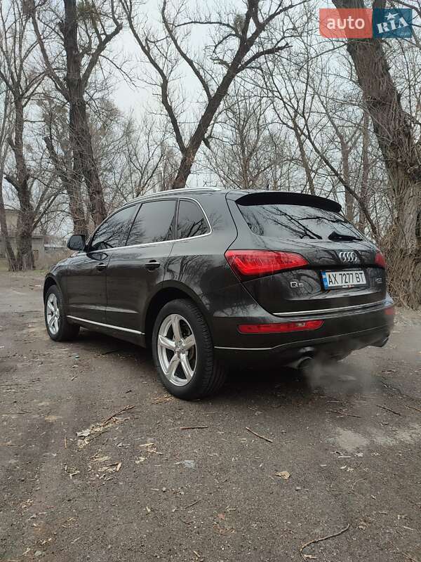 Внедорожник / Кроссовер Audi Q5 2015 в Харькове