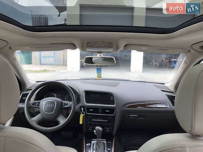 Внедорожник / Кроссовер Audi Q5 2009 в Славуте