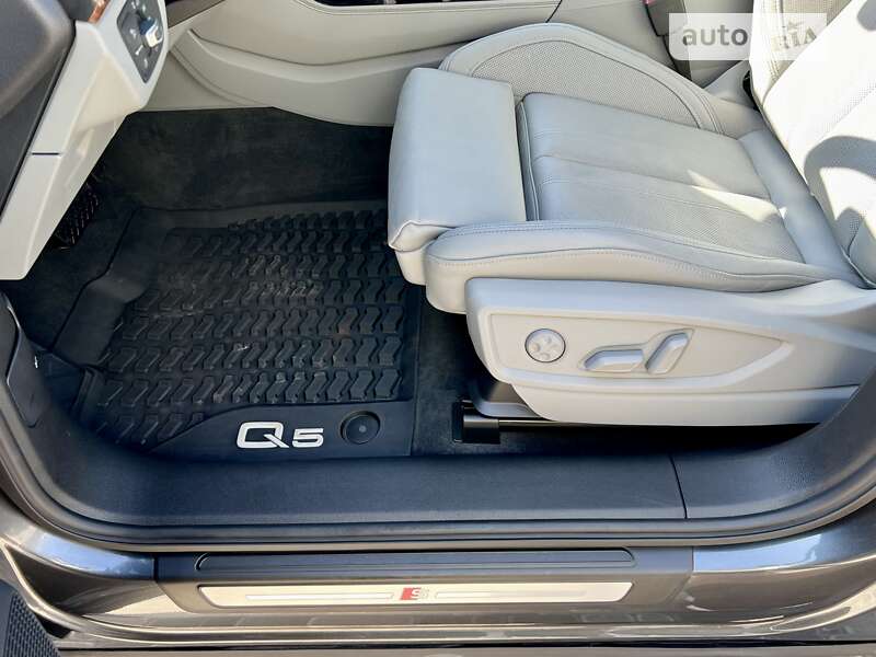 Внедорожник / Кроссовер Audi Q5 2022 в Киеве фото 26 Внедорожник / Кроссовер Audi Q5 2022 в Киеве
