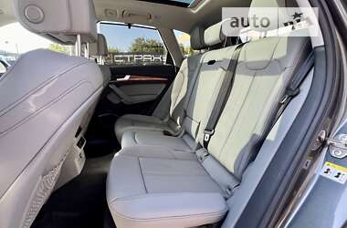 Позашляховик / Кросовер Audi Q5 2022 в 
