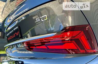 Позашляховик / Кросовер Audi Q5 2022 в 