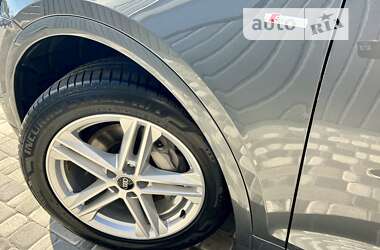 Позашляховик / Кросовер Audi Q5 2022 в 