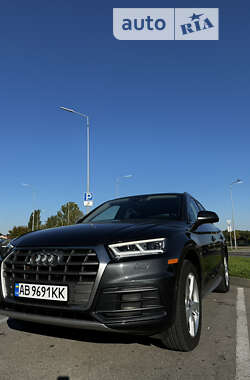 Позашляховик / Кросовер Audi Q5 2018 в Вінниці