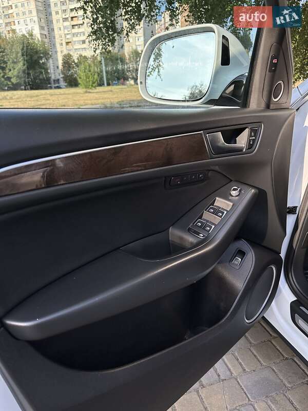 Внедорожник / Кроссовер Audi Q5 2015 в Харькове