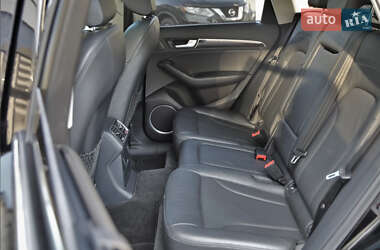 Внедорожник / Кроссовер Audi Q5 2012 в 