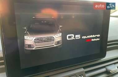 Внедорожник / Кроссовер Audi Q5 2018 в 