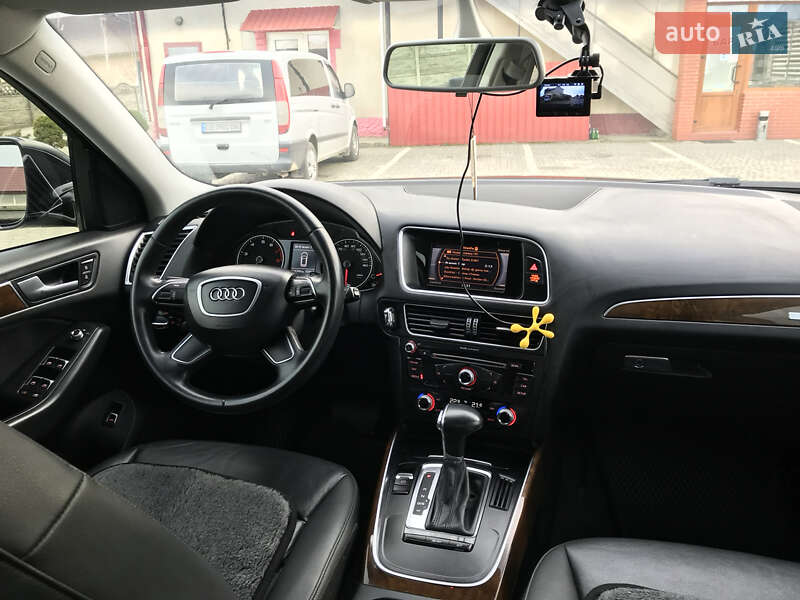 Внедорожник / Кроссовер Audi Q5 2014 в Черновцах