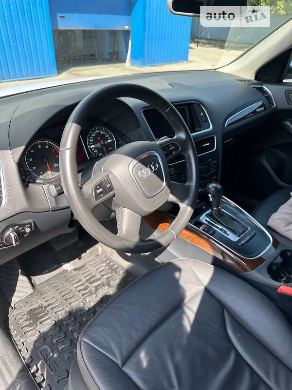 Внедорожник / Кроссовер Audi Q5 2011 в Харькове