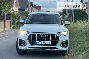 Позашляховик / Кросовер Audi Q5 2022 в Івано-Франківську