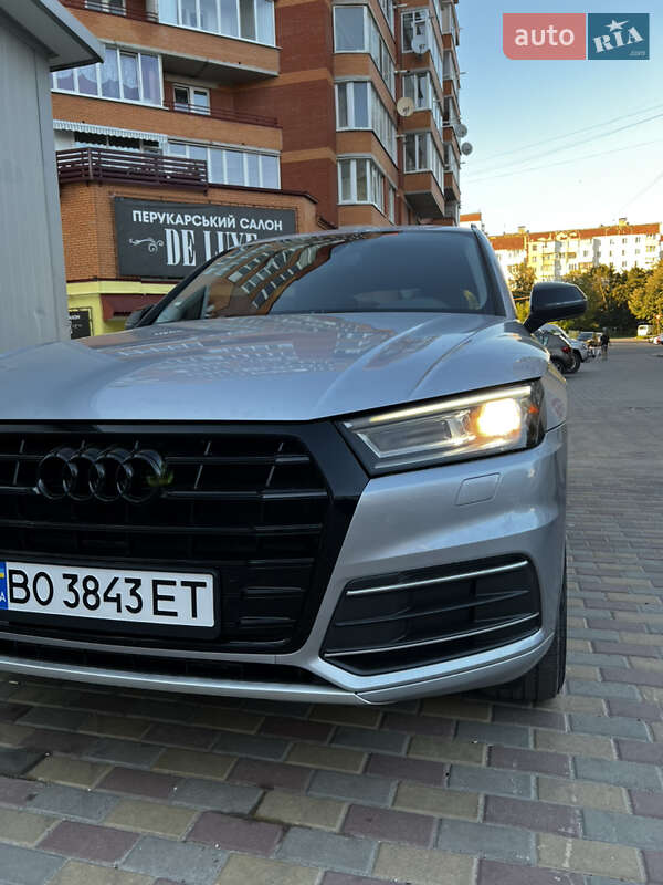 Позашляховик / Кросовер Audi Q5 2019 в Тернополі