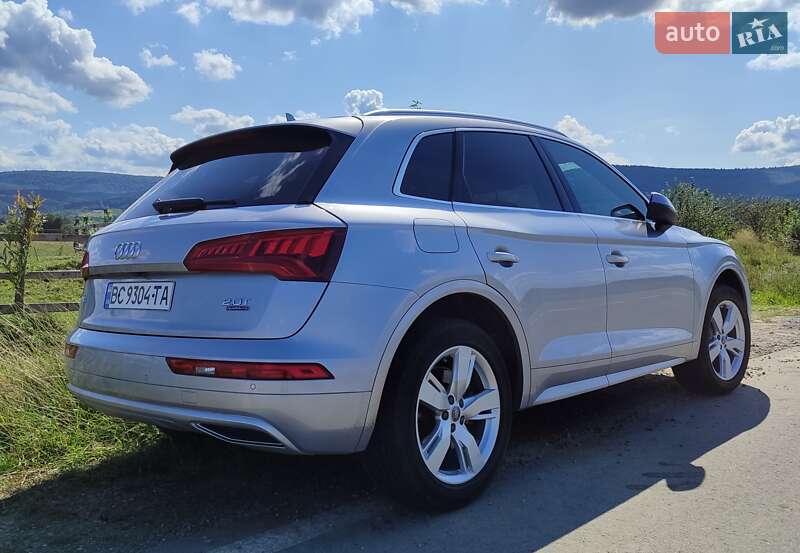 Внедорожник / Кроссовер Audi Q5 2017 в Львове