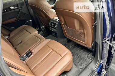 Внедорожник / Кроссовер Audi Q5 2017 в 