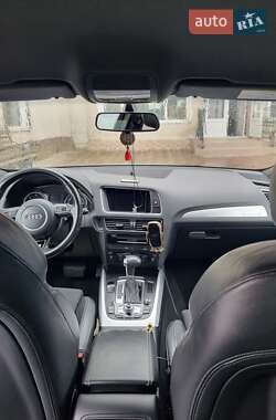 Внедорожник / Кроссовер Audi Q5 2014 в Кельменцах