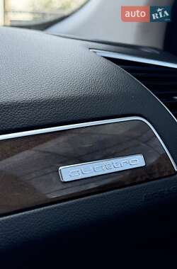 Внедорожник / Кроссовер Audi Q5 2016 в 