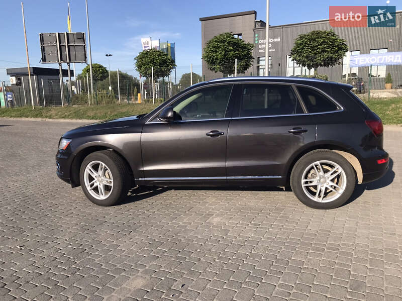 Позашляховик / Кросовер Audi Q5 2015 в Луцьку