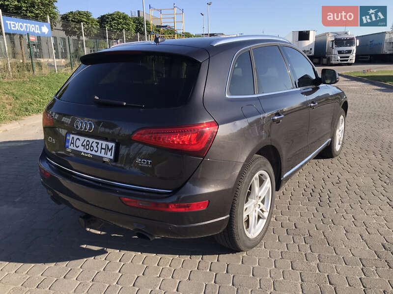 Позашляховик / Кросовер Audi Q5 2015 в Луцьку