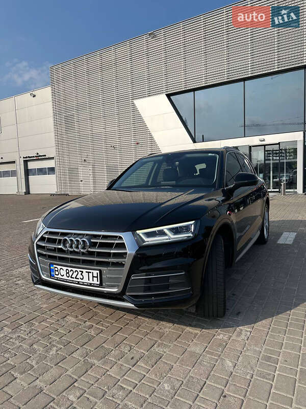 Позашляховик / Кросовер Audi Q5 2019 в Львові