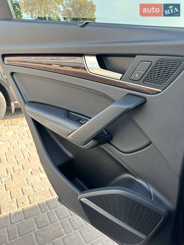 Позашляховик / Кросовер Audi Q5 2019 в Львові