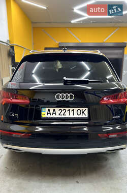 Внедорожник / Кроссовер Audi Q5 2019 в 
