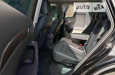 Позашляховик / Кросовер Audi Q5 2015 в 