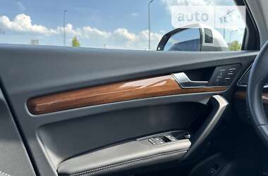 Внедорожник / Кроссовер Audi Q5 2021 в 