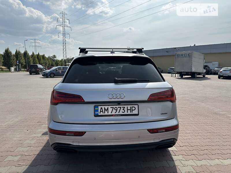 Внедорожник / Кроссовер Audi Q5 2021 в Киеве