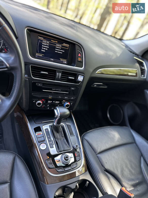 Внедорожник / Кроссовер Audi Q5 2013 в Хмельницком