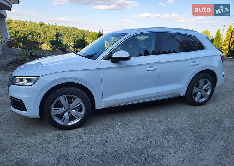 Внедорожник / Кроссовер Audi Q5 2019 в Львове