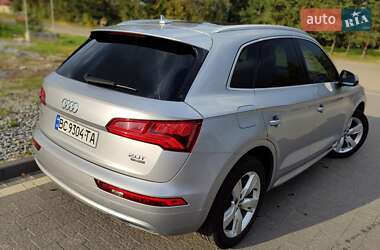 Внедорожник / Кроссовер Audi Q5 2017 в 