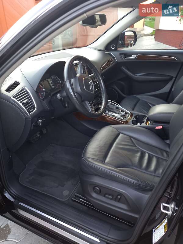 Внедорожник / Кроссовер Audi Q5 2011 в Тернополе