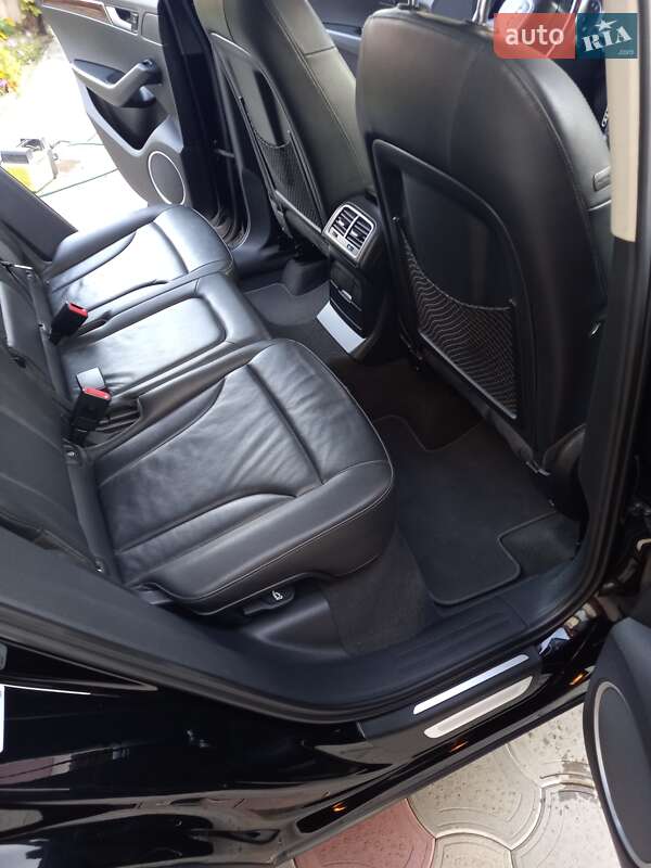 Внедорожник / Кроссовер Audi Q5 2011 в Тернополе