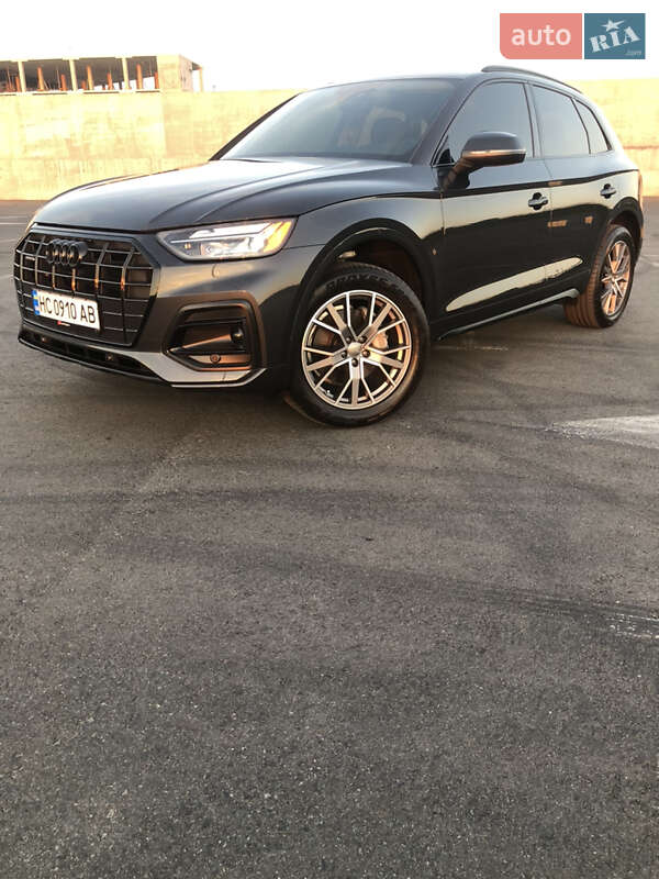 Позашляховик / Кросовер Audi Q5 2021 в Львові